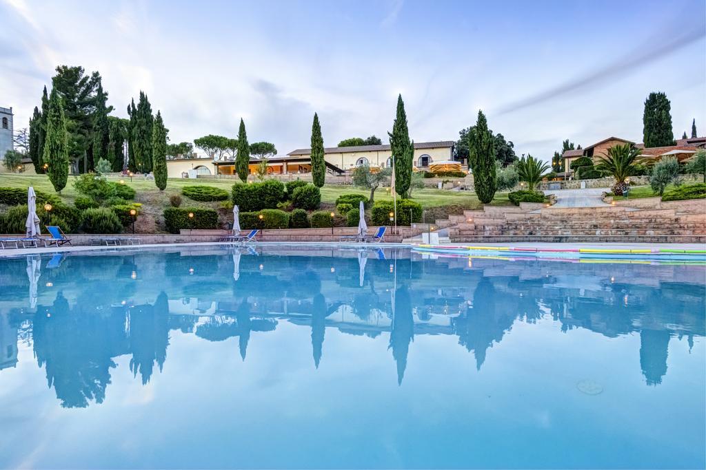Pian Dei Mucini Resort Le Ville Massa Marittima Exterior photo