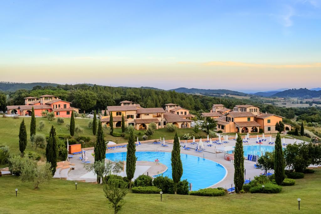Pian Dei Mucini Resort Le Ville Massa Marittima Exterior photo