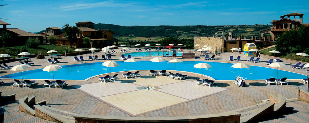 Pian Dei Mucini Resort Le Ville Massa Marittima Exterior photo